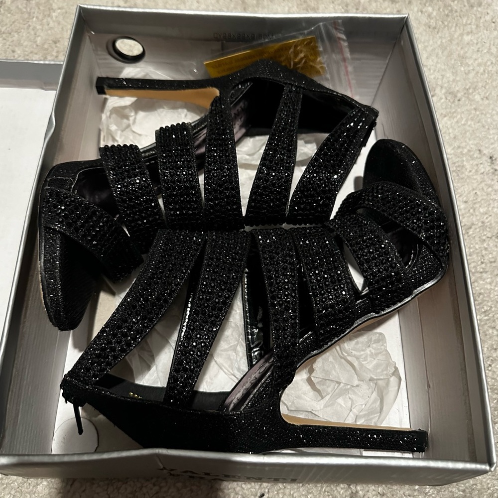 High heels - Picture 3 of 4